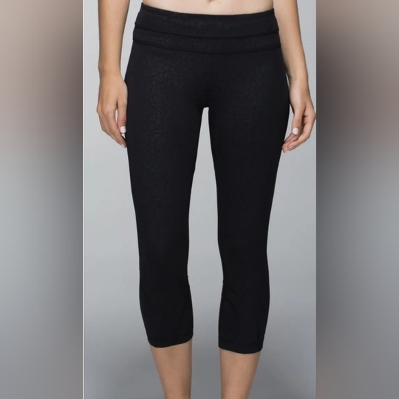 Lululemon Run inspire Capri crop leggings - Picture 1 of 7